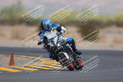 media/Sep-11-2022-SoCal Trackdays (Sun) [[81b7e951af]]/Turn 5 (1110am)/